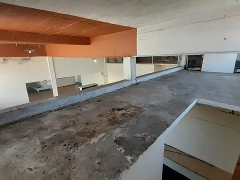 Oficina en Alquiler al Este