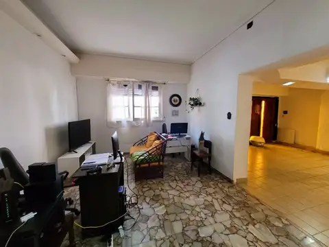 Casa en Venta en Parque Chacabuco, USD 245.000