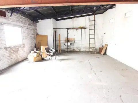 Local en Venta 40 años