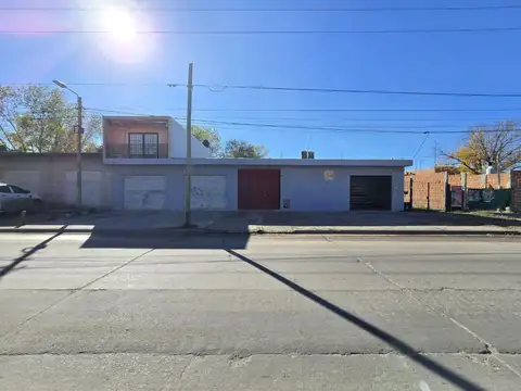 LOTE EN VENTA FLORENCIO VARELA CON LOCALES