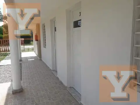 Casa 2 ambientes con 1 baño