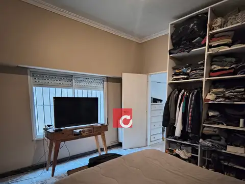 133 E/469 y 470-Casa en City Bell de 2 dormitorios, quincho y parrilla y parque