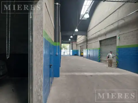 Galpon en Alquiler en Olivos, USD 6.890