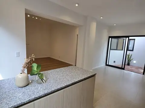 Depto Tipo Casa en Venta de 2 dormitorios