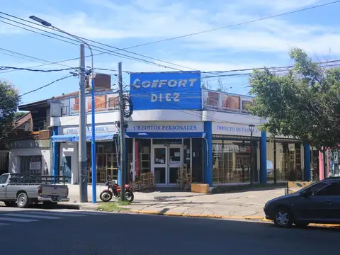 Tapia de Cruz al 300