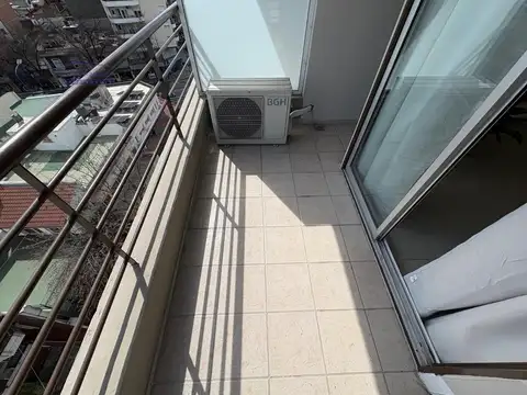 Juramento 5000, Piso 8°