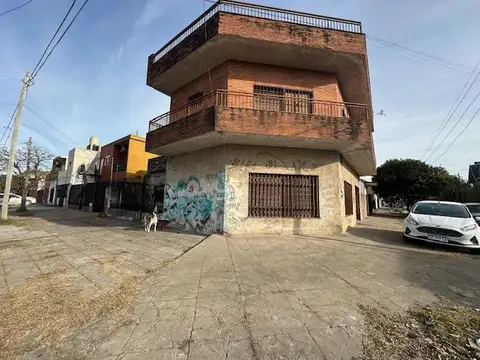 Casa en venta en Gregorio de Laferrere