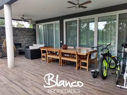 Casa en Venta en Estancias Del Pilar, USD 700.000
