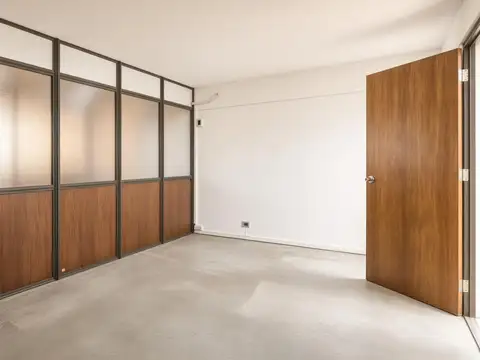 Oficina en Venta al Este