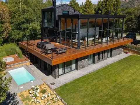 Excelente y unica Casa estilo contemporaneo en Arelauquen Bariloche