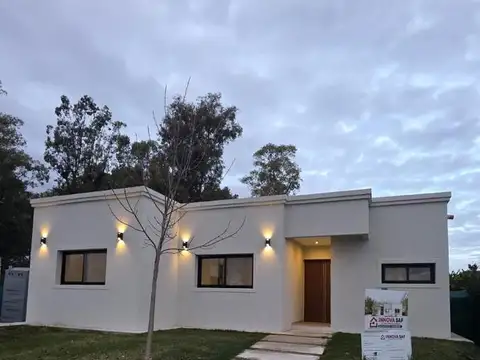 Casa en Pilar