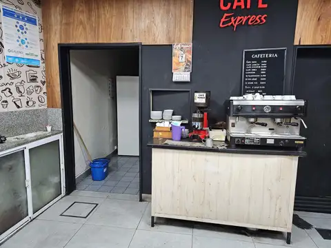 Fondo Comercio en Venta con 4 cocheras