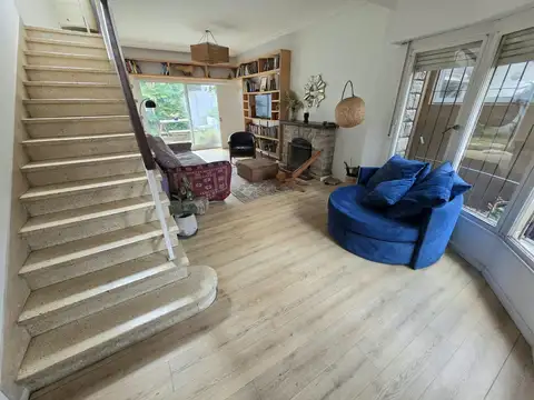 Casa en Martinez, muy liminosa, renovada 3 Dorm, escritorio, jardin
