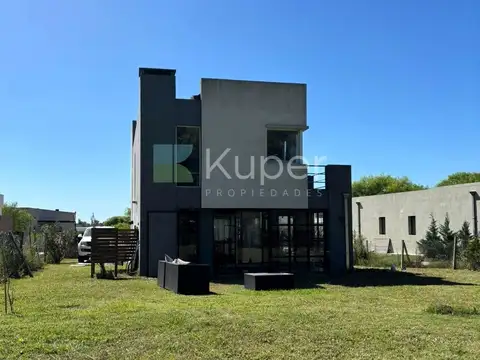 Casa en Venta en Pilar, USD 159.000