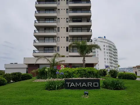 lenguas de diamante y vaz ferreyra , Piso 10