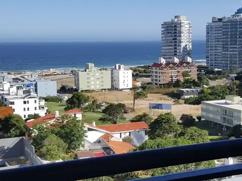 Departamento en alquiler por temporada en Playa Brava