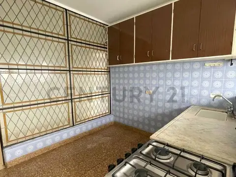 55 N° 605 entre 7 y 8- Departamento de dos dormitorios en ve