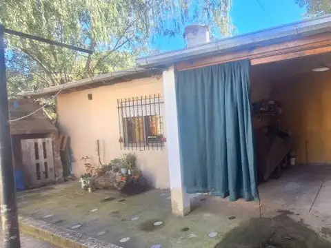 CASA INTERNA  DE 1 DORMITORIO CON COCHERA