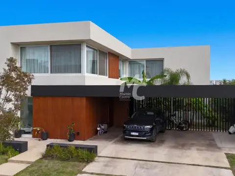 Casa a la laguna en venta en Costas