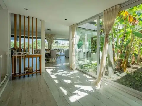 Casa a la laguna en venta en Costas