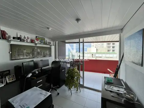 edificio en zona brava, muy cerca de la peninsula. 2 dormitorios en venta