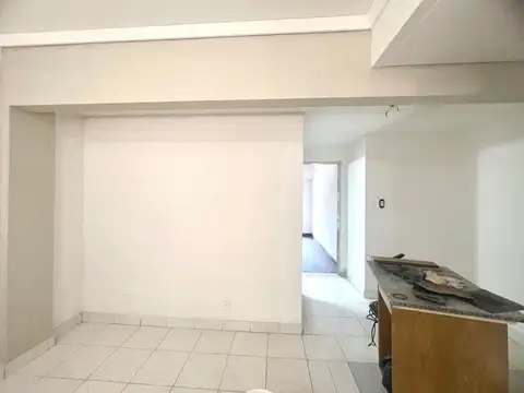 Depto Tipo Casa en Alquiler en Ramos Mejia, $ 600.000