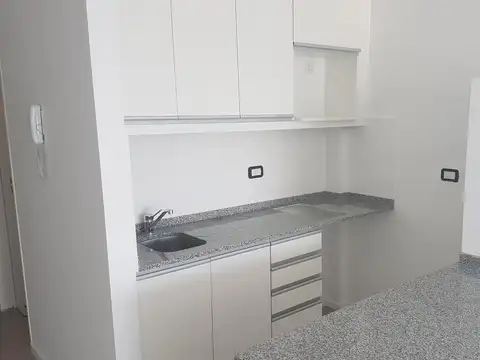 Av Córdoba 3800, Piso 8