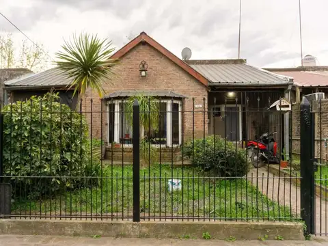 VENTA CASA 5 AMBIENTES 