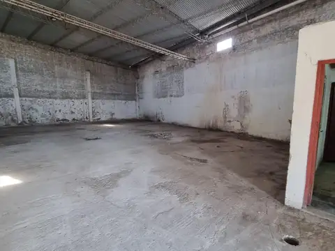 Galpon en Alquiler 22  mts Fondo