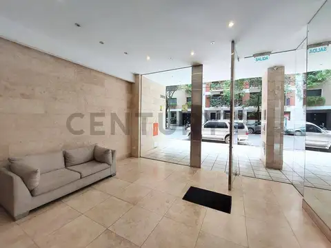 SEGUI 3900, Piso 1