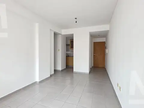 Departamento en Alquiler en Plaza Rocha, $ 450.000