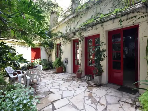 Depto Tipo Casa en Venta de 11 ambientes