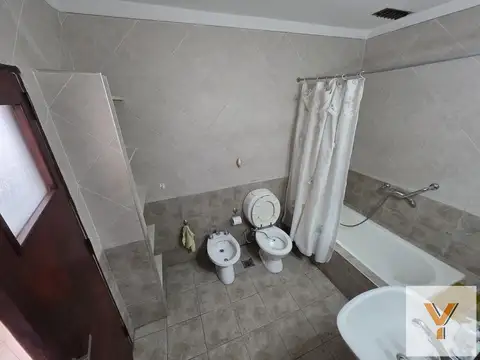 Depto Tipo Casa 3 ambientes con 2 baños