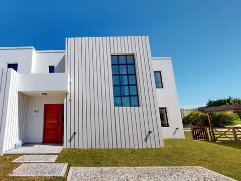 VENTA CASA COSTA ESMERALDA 