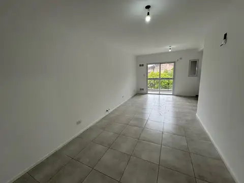 Departamento  2 ambientes en Villa Ballester