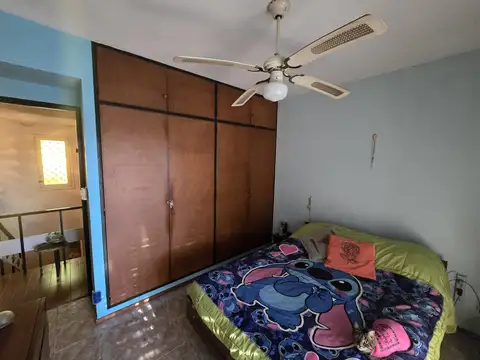 VENTA CASA 4 AMBIENTES EN MUNRO
