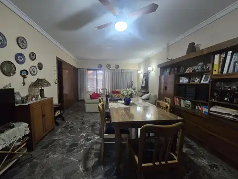 Casa en Venta en Munro, USD 164.000