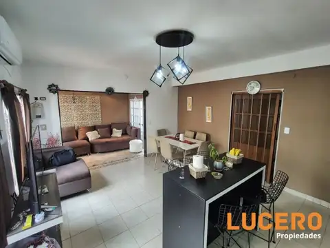 Depto Tipo Casa en Venta con 1 cocheras