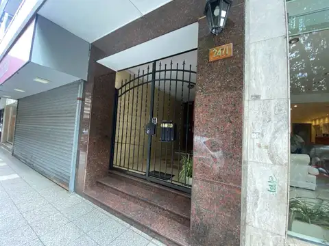 Las Heras 2400