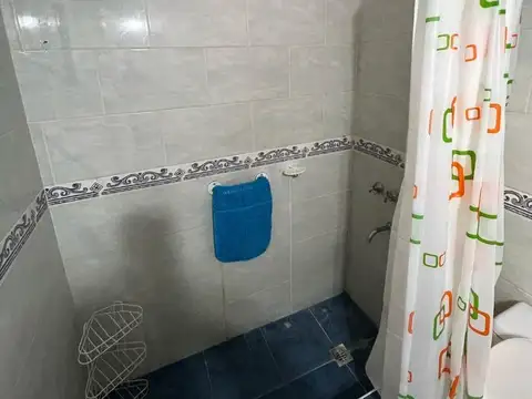 Falucho 2100, Piso 1