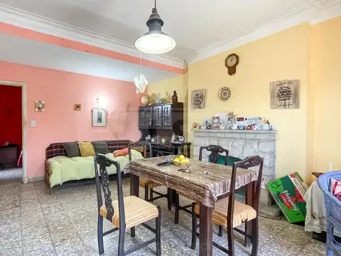 Depto Tipo Casa en Venta en San Isidro Vías / Rolon, USD 77.000