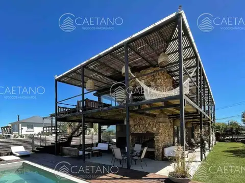 Casa en Alquiler Temporal en El Chorro, USD 55.000