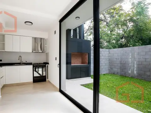 Depto Tipo Casa en Venta con 1 cocheras