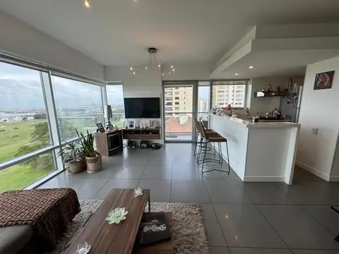 Departamento 4 ambientes con 3 baños