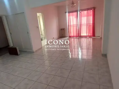 MONOAMBIENTE LATERAL  PROX A FACULTAD UADE SUBTE C