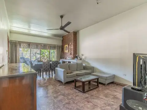 Ruiz de los Llanos 1120 , Piso 0