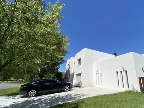 Estancias del Pilar La Argentina