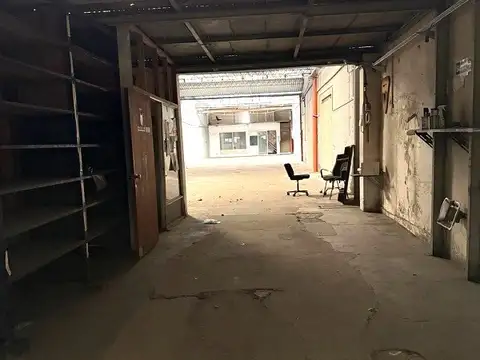 Galpon en Venta en Villa Luro, USD 750.000