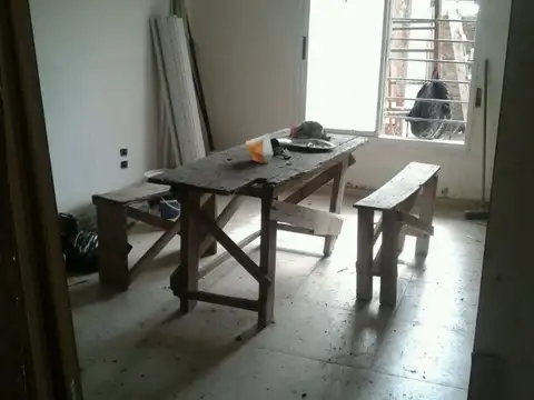 QUEDAN 2 UNIDADES 2 dtos. planta baja 2 amb. con patio al frente.Llamoanos al 1159616337gracias