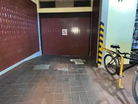 URGENTE VENDO/FINANCIO COCHERA EN ADROGUE CENTRO